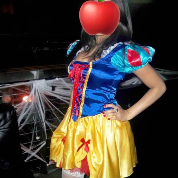 Halloween Size S- Snow White Fairytale Costume/  Halloween / Cosplay - Picture 5 of 8